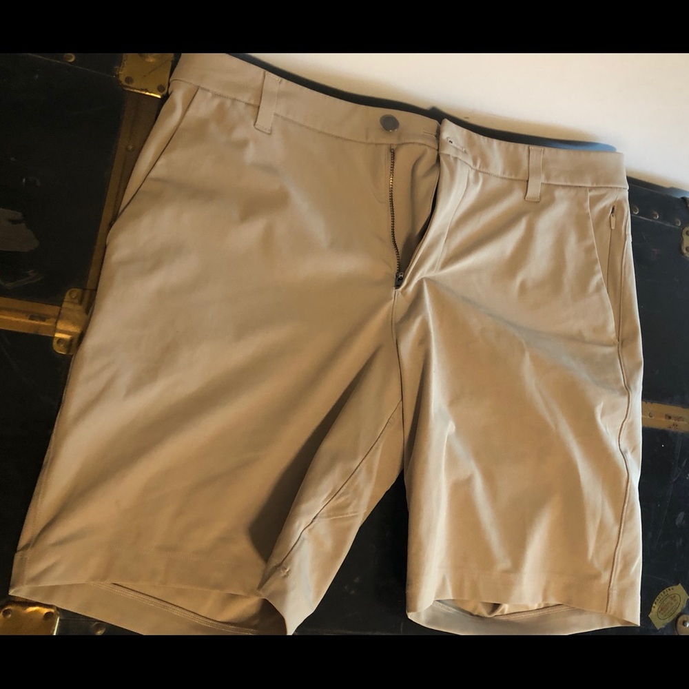 Lulu 32 waist shorts (9” inseam)